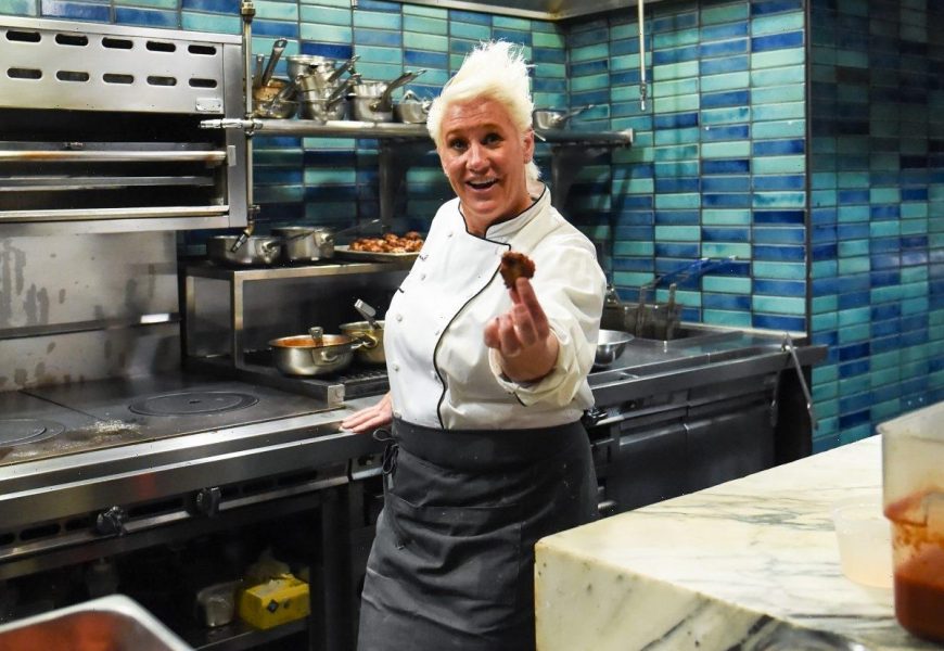 Anne Burrell's Pulled Pork Was a Hit With Many Food Network Fans — But Its Sauce Was Less Loved