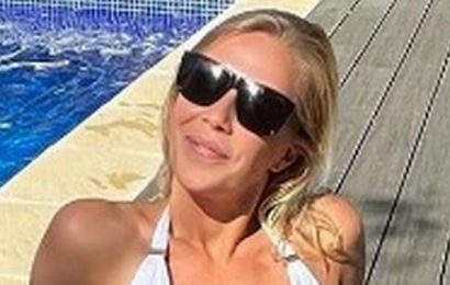 A Place In The Sun’s Laura Hamilton hailed a ‘yummy mummy’ as she dons white bikini