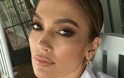 JLo just modernised her Shall We Dance hairstyle for her bridal beauty look