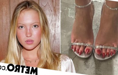Lila Moss' long toenails has some fans 'love it' and others 'physically sick'