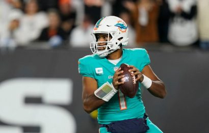 Dolphins fall at Cincinnati after QB Tua Tagovailoa goes off on stretcher with head, neck injuries – The Denver Post