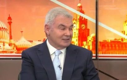 Emotional Eamonn Holmes says he is ‘praying to God’ before ‘risky’ operation