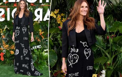 Julia Roberts shines in gown embroidered with husband’s, kids’ initials