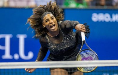 Serena Williams Gets Standing Ovation As Her Farewell US Open Run Ends With Third-Round Defeat
