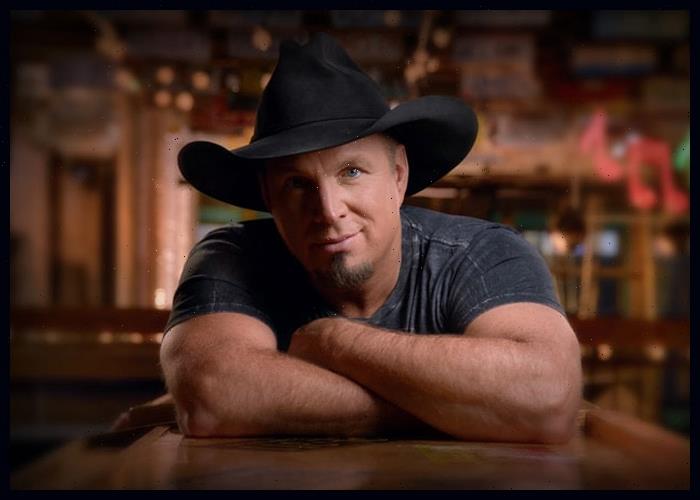 Garth Brooks Fulfills Promise To Daughter To Get Tattoo