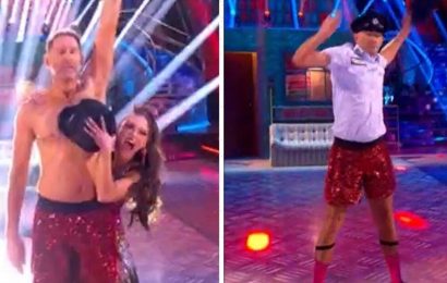 Tony Adams leaves viewers in awe after stripping down to boxers