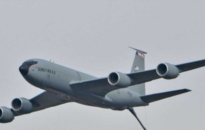 Military Plane Cuts Penis Path Over Syria
