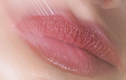 TikTok thinks it’s found the perfect MAC Fizzy Feels glitter lips dupe for £10