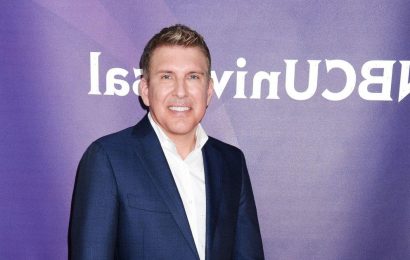 Todd Chrisley's daughter, mother visit him during first week in prison, more news ICYMI