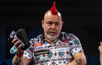 Peter Wright told he has to ‘offer more to the Premier League’ after poor start