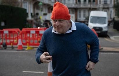 Boris Johnson laughs off abuse from jogger who called him a &apos;w***er&apos;