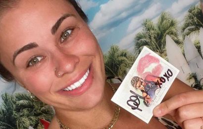 Ex-UFC beauty Paige VanZant sells 'kiss card' for THOUSANDS as die-hard fan wins huge bidding war | The Sun