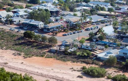 Australia tourist town rocked by 4.9 magnitude earthquake leaving houses shaking | The Sun