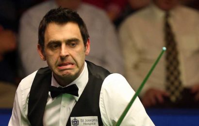 Fans are only just realising why Ronnie O'Sullivan and fellow snooker stars must wear bow ties and waistcoats | The Sun