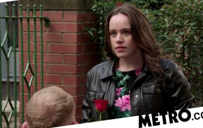 Faye forgets one major thing as she exits Corrie as fans spot strange moment