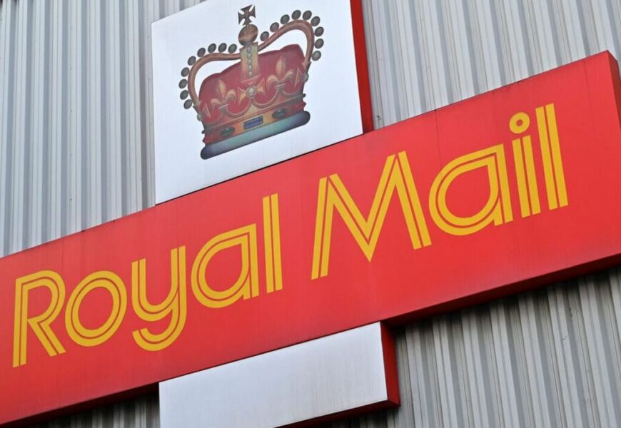 Royal Mail customers in England face further postal delays