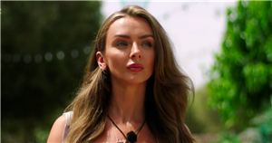 Kady McDermott returns to Love Island as ultimate bombshell 7 years after debut