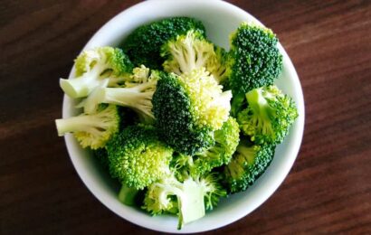 People are just realizing they’ve been cooking broccoli wrong – an easy foil hack means it slices like butter | The Sun