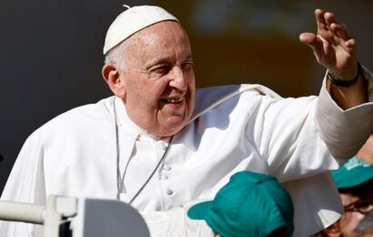 Pope will undergo surgery on his intestines today, Vatican reveals