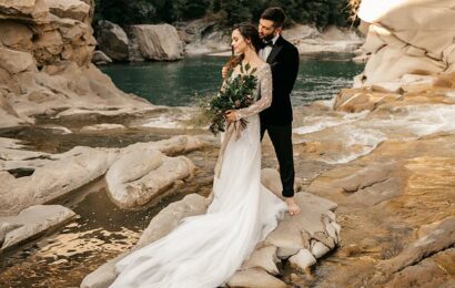 &apos;That&apos;s insane&apos;: Bridezilla demands guests stand in RIVER for ceremony