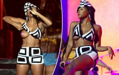 Janelle Monáe exposes her breast to packed crowd at Essence Festival