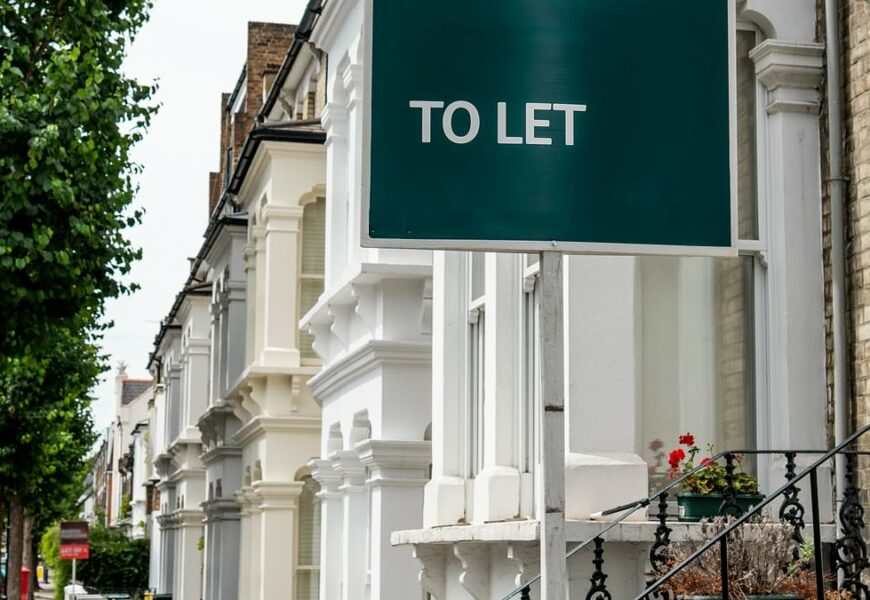 One in five tenants put their buying aspirations on hold One in five tenants put their buying aspirations on hold
