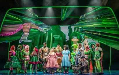 ‘The loudest musical I have experienced in a long while’ – The Wizard of Oz