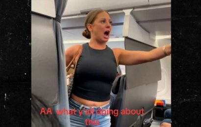 Woman Freaks Out on Flight, Claims to See Something Not Actually There
