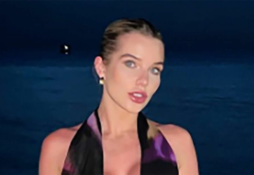 ‘Bond girl’ Helen Flanagan shows off her ample assets in eye-popping dress ‘Bond girl’ Helen Flanagan shows off her ample assets in eye-popping dress