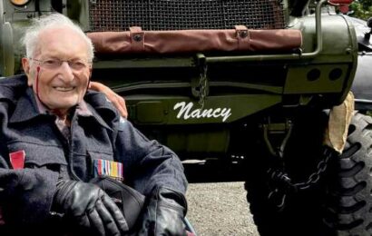 D-Day veteran reunited with WWII truck