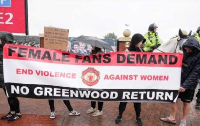 Man United fans protest AGAINST Mason Greenwood&apos;s potential return
