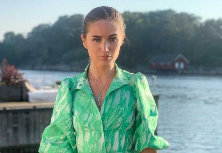 I’m 28 and make £8,000 a year by renting the clothes in my wardrobe – it’s the easiest side hustle that anyone can do | The Sun I’m 28 and make £8,000 a year by renting the clothes in my wardrobe – it’s the easiest side hustle that anyone can do | The Sun