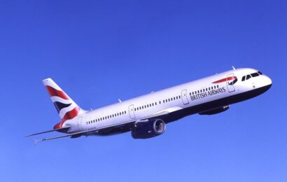 BA captain and co-pilot rushed to hospital after smelling &apos;foul odour&apos;
