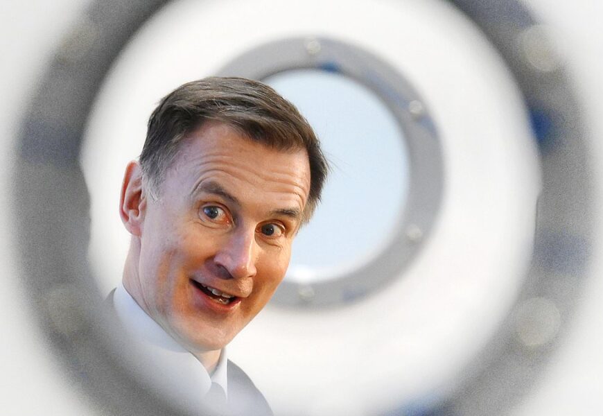 Jeremy Hunt urged to slash stamp duty for households Jeremy Hunt urged to slash stamp duty for households