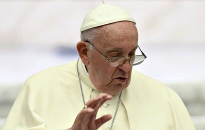 Pope blames &apos;irresponsible Western lifestyle&apos; for climate change