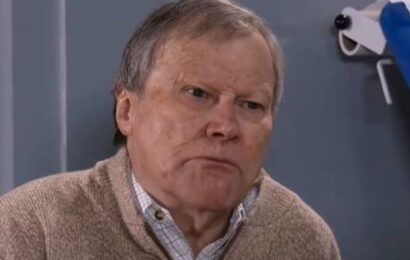 Coronation Street’s Roy Cropper in ‘danger’ after dog abuser turns on him