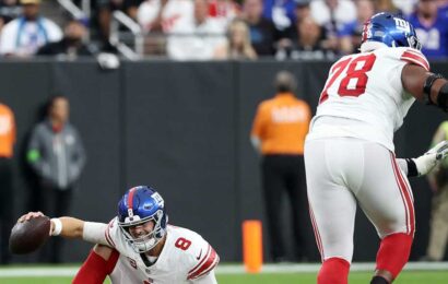 NYG QB Daniel Jones Tears ACL, Out For Season, Months After $160 Mil Deal