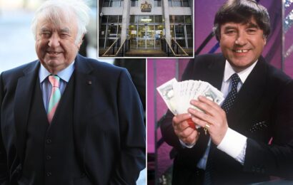Jimmy Tarbuck admits hit-and-run days after sister&apos;s funeral