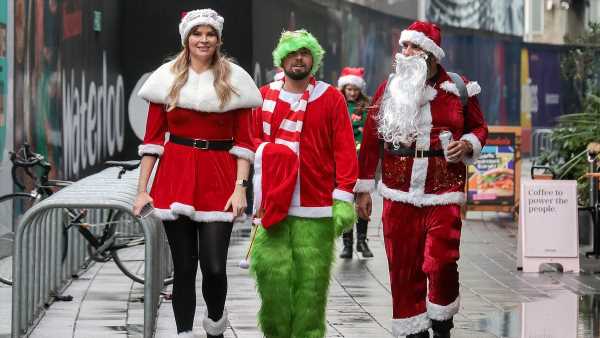 Santacon revellers warned to be 'sensible' and not urinate in street Santacon revellers warned to be 'sensible' and not urinate in street
