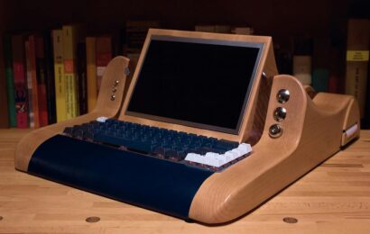 Software engineer makes WOODEN computers to be family heirlooms